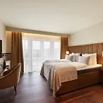 Otel Wide 4*