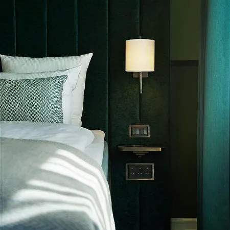 Hotel Wide