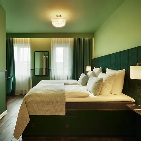 Hotel Wide