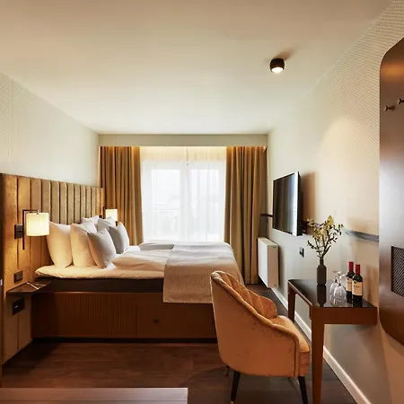 Hotel Wide 4*